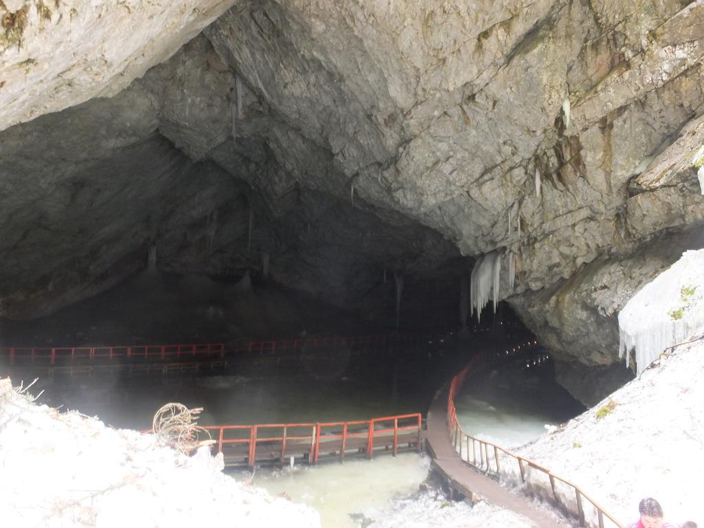 Pensiunea Piatra Mandrutului Scarisoara  Exterior photo